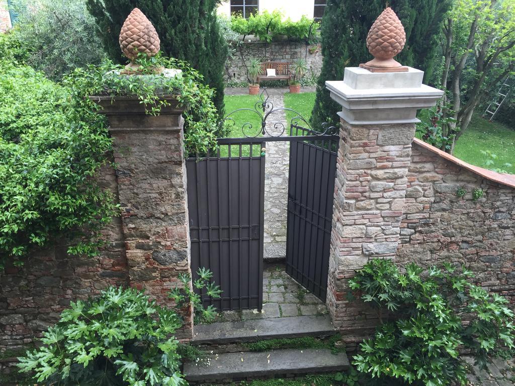Antica Casa "Le Rondini" Bed & Breakfast Borgo a Buggiano Bagian luar foto