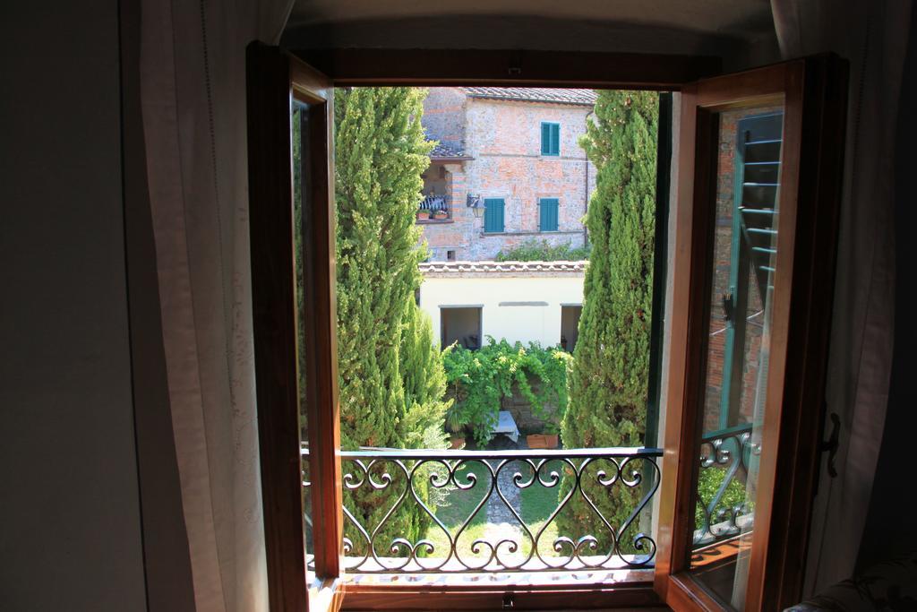 Antica Casa "Le Rondini" Bed & Breakfast Borgo a Buggiano Bagian luar foto