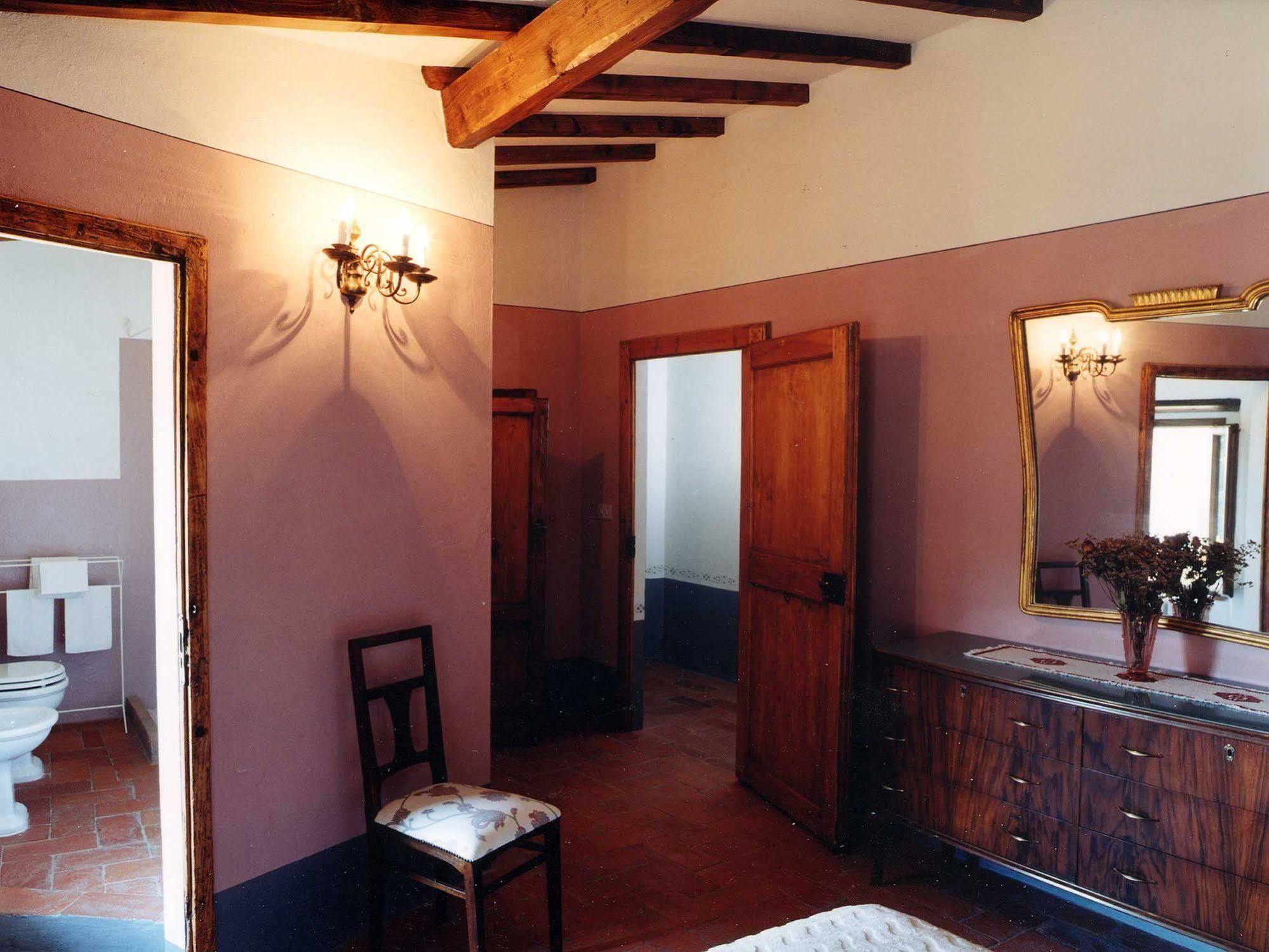 Antica Casa "Le Rondini" Bed & Breakfast Borgo a Buggiano Bagian luar foto