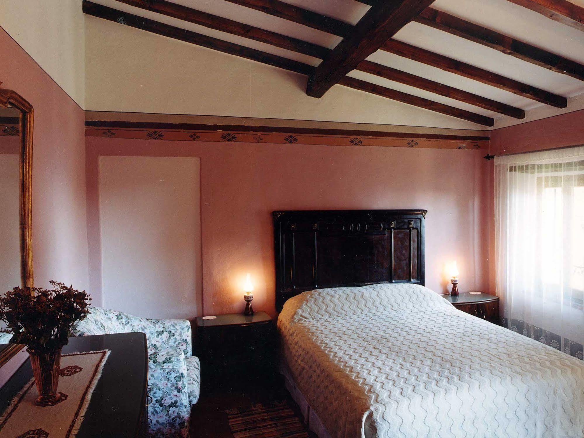 Antica Casa "Le Rondini" Bed & Breakfast Borgo a Buggiano Bagian luar foto